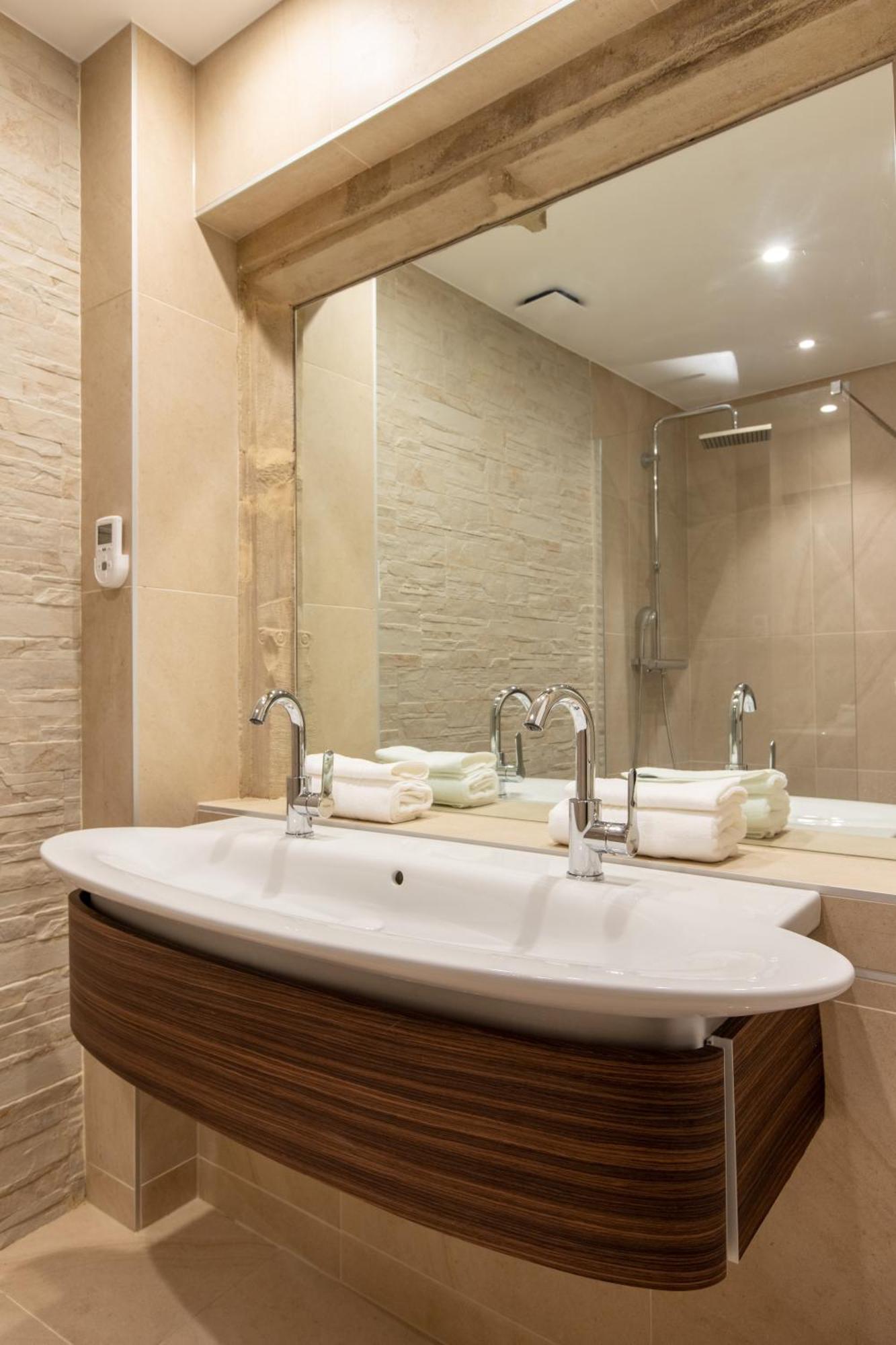 La Tour Des Fees-Spa ミッテルベルカイム 部屋 写真